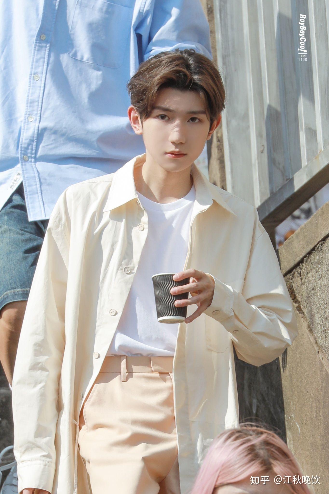 有没有特好看的王源的神图,在线求? - 知乎