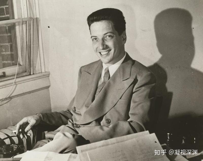 他给了迪伦两张唱片,其中一张就是罗伯特·约翰逊 (robert johnson)