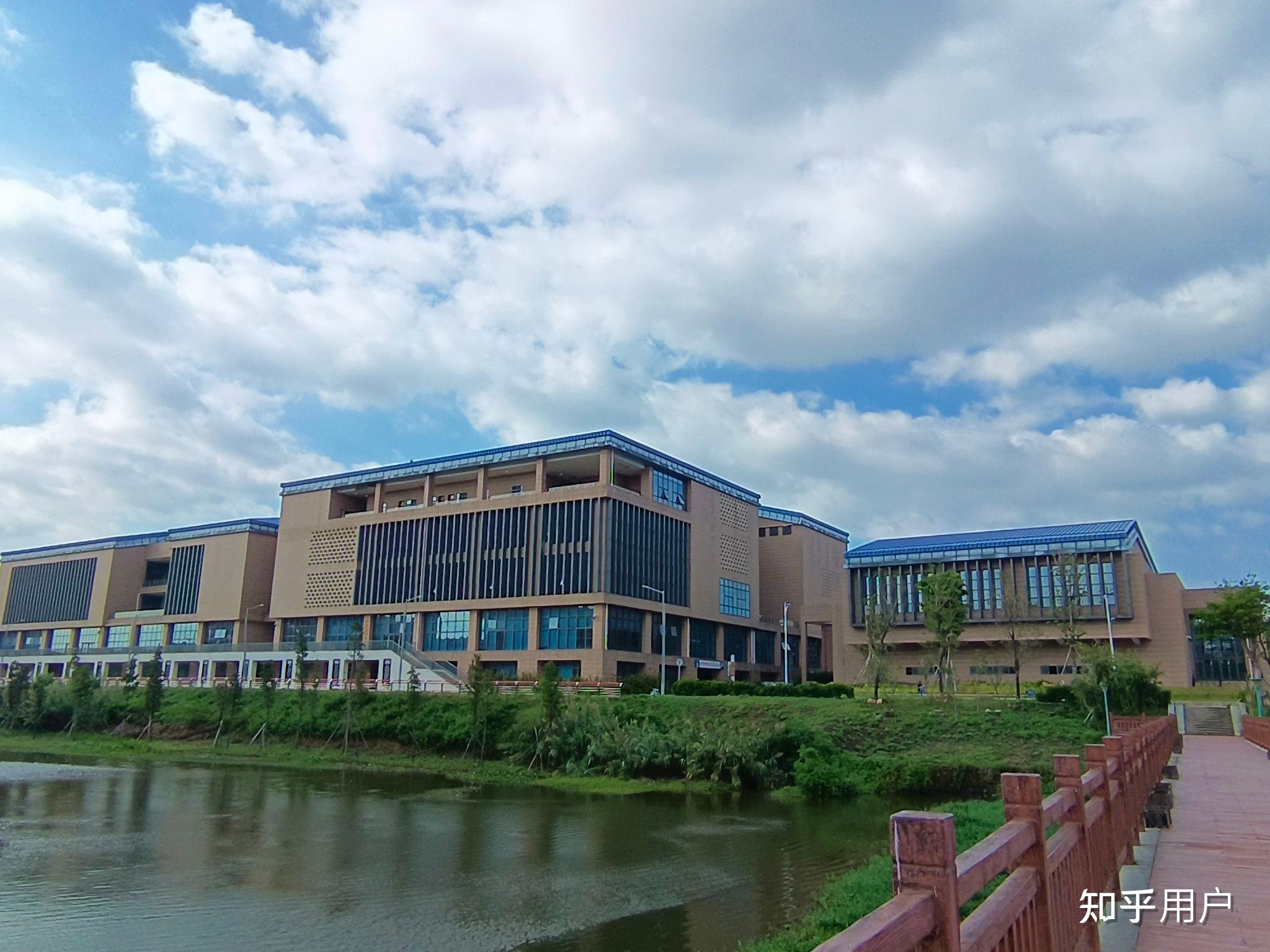 接下来附上几张仙溪美图~进入"十四五"以来,佛山科学技术学院在学校