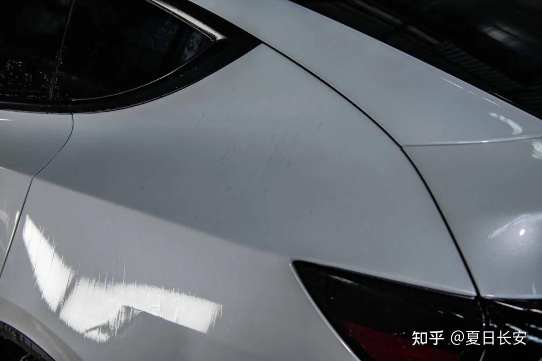 如何安全去除隐形车衣上的铁粉？