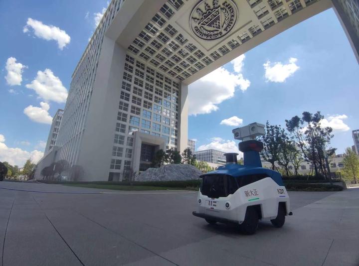 Anbot 重庆大学启用 ANBOT-Y 安保巡逻机器人 科技赋能校园安全与服务升级 - 知乎