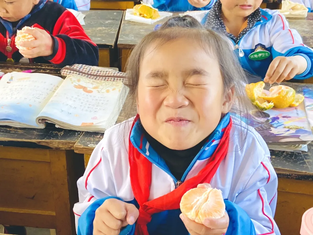 看到孩子们灿烂的笑容心都被萌化了
