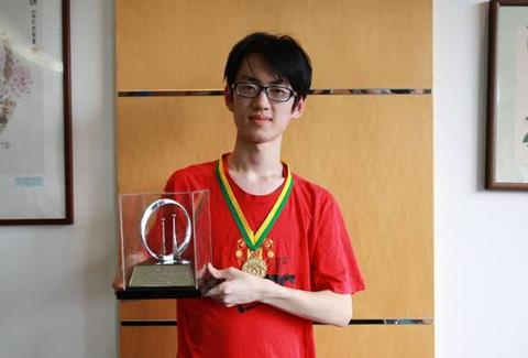 姚班学霸陈立杰:16岁保送清华,18岁拿下ioi世界冠军,现摘得focs 2019