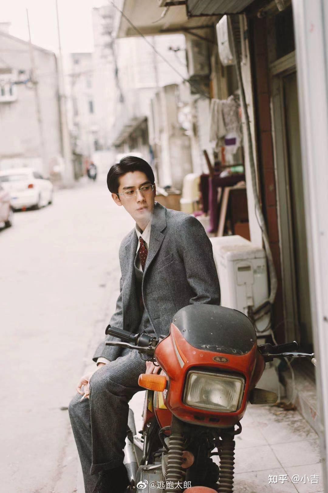 臞柏君好好看啊为什么不发正脸照啊