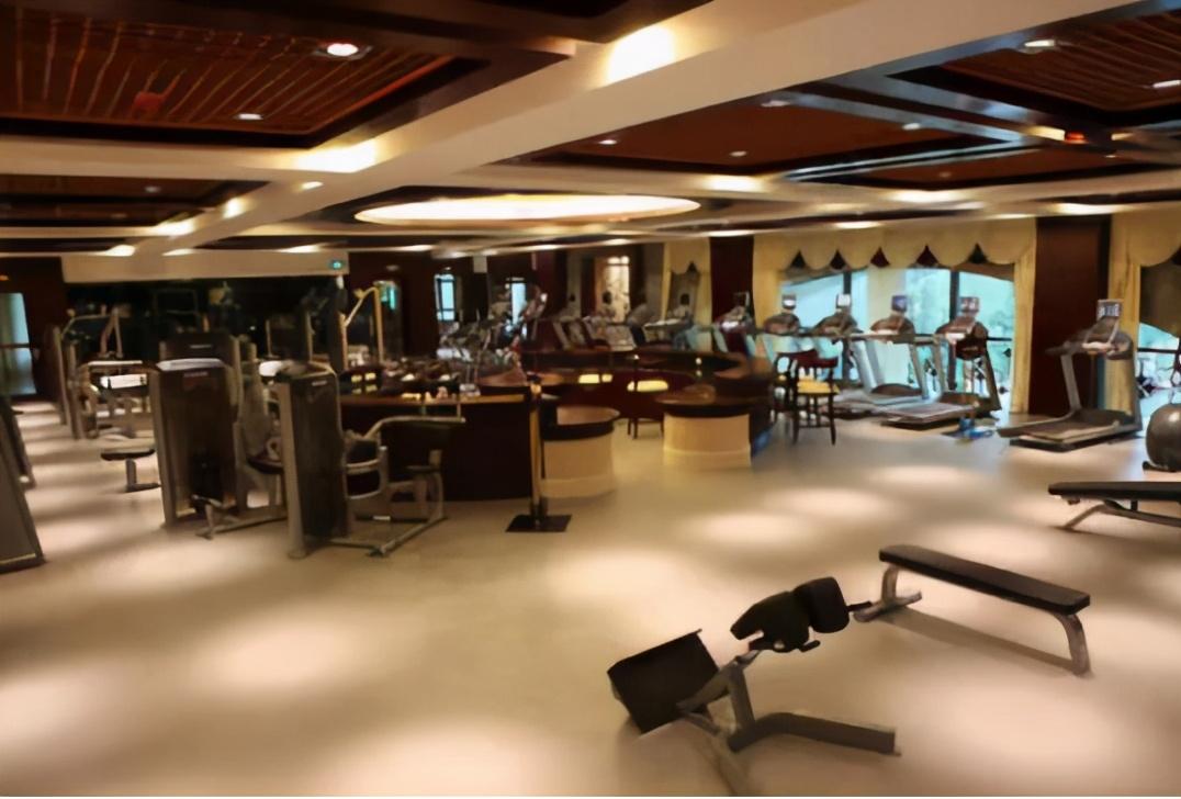 恒大翡翠华庭无会所不社区满足全家人的休闲时光