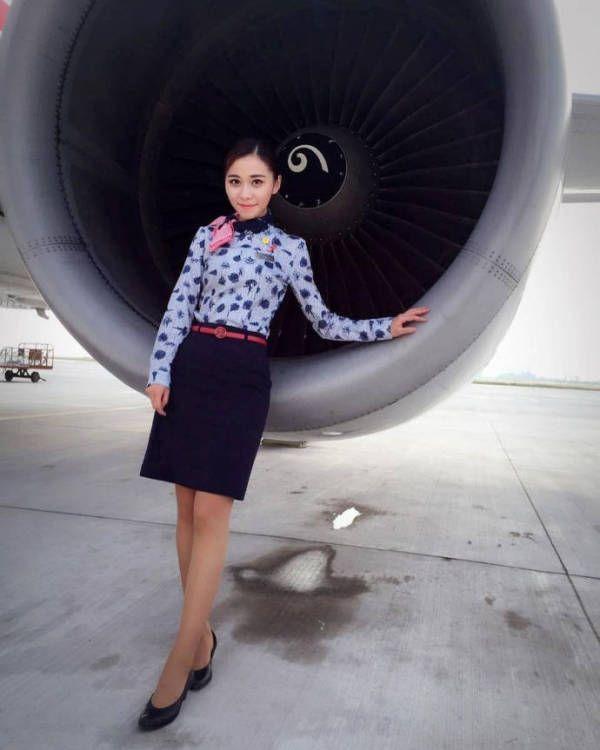 乌克兰一航空公司空姐将穿运动鞋上班有哪些便利之处空姐上班穿运动鞋