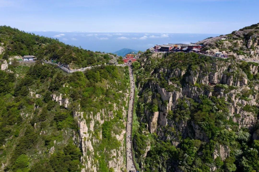 泰山十八盘泰山玉皇顶嵩山嵩山,少林承载多少武侠梦82版少林寺剧照