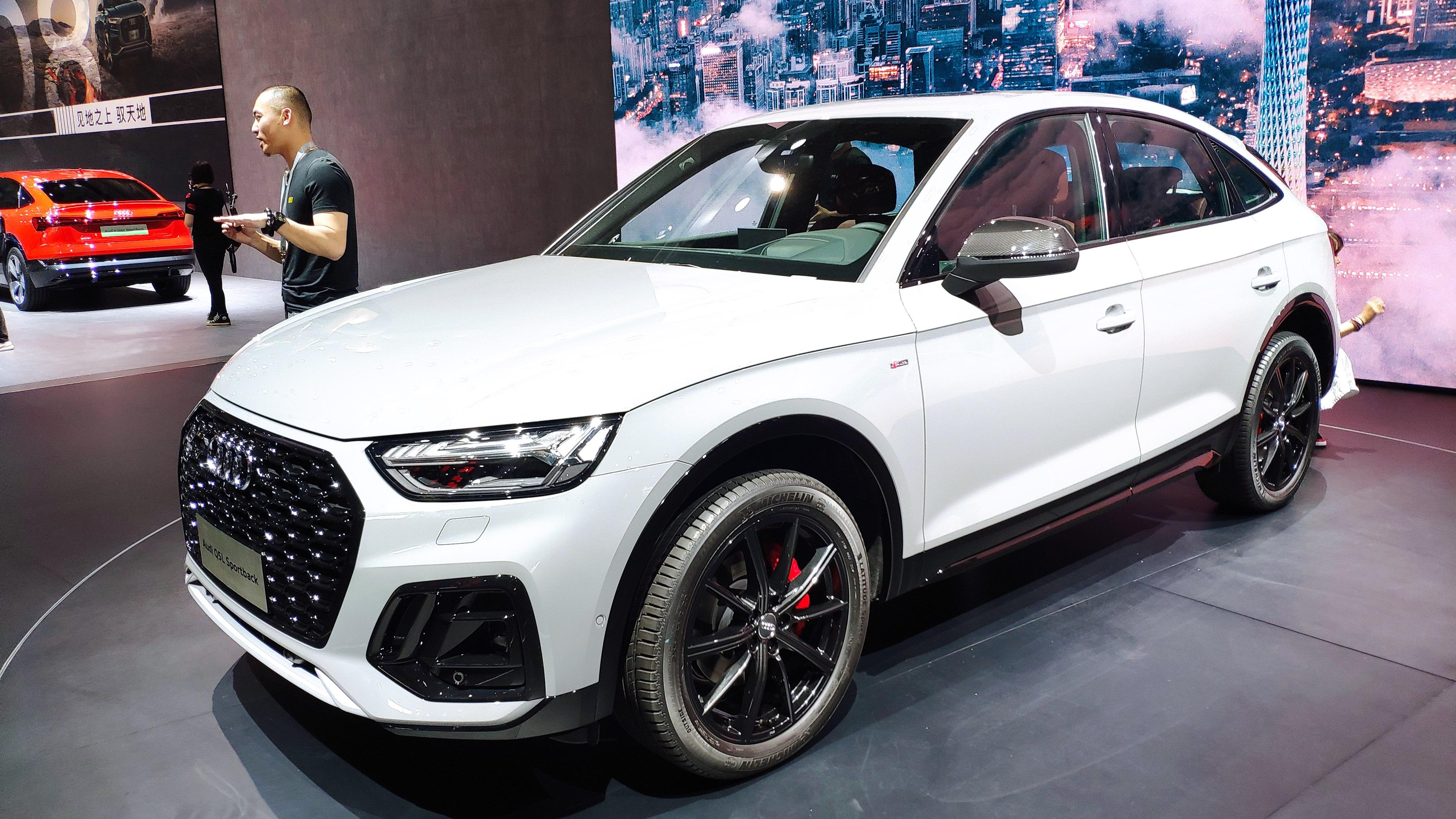 2020广州车展奥迪q5lsportback实车运动感堪比奥迪q8