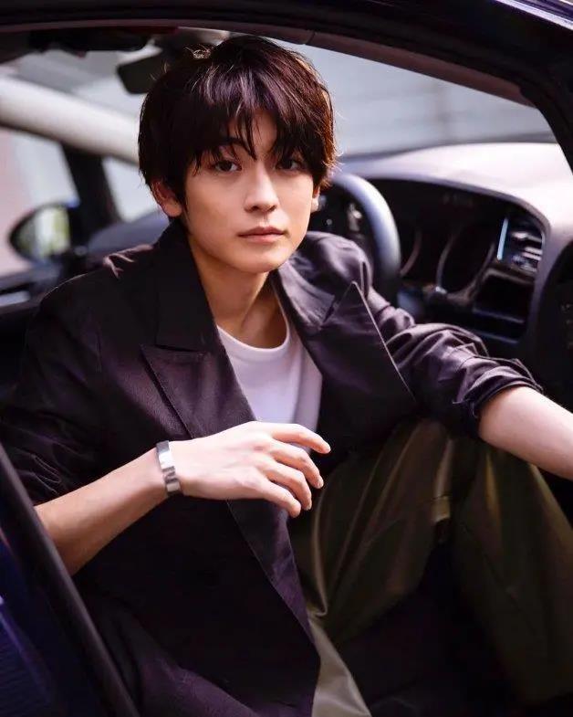 12位高颜值日本00后艺人弟弟们实在是太鲜了