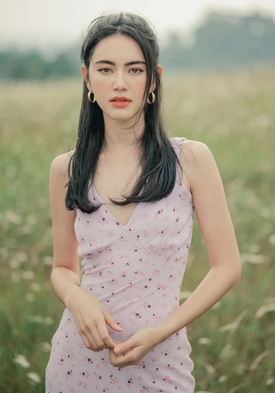 去不了泰国那就来泰式美人mai的100种夏日最美穿搭你确定不想学