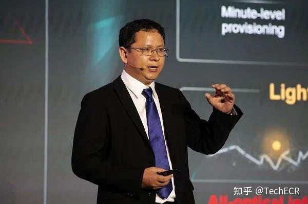 华为运营商bg marketing与解决方案销售部总裁彭松重述了上述变化,也