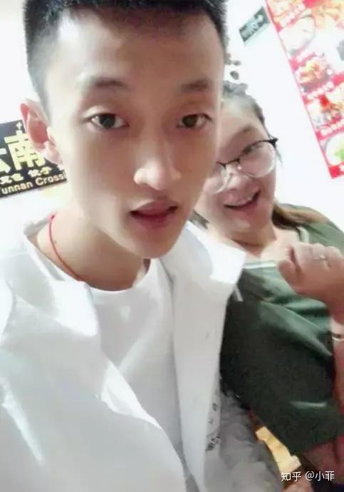 他们也做了庭审现场,王婧辩言:我做这事情的时候,没想到这么严重,我