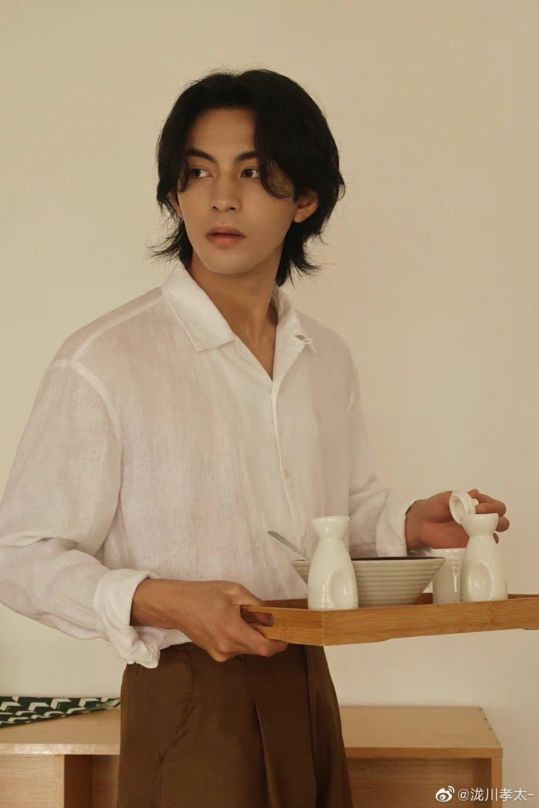 有没有哪些遗落民间却帅得惊天的帅哥