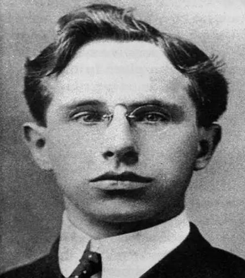 巴纳德的系统行政组织理论