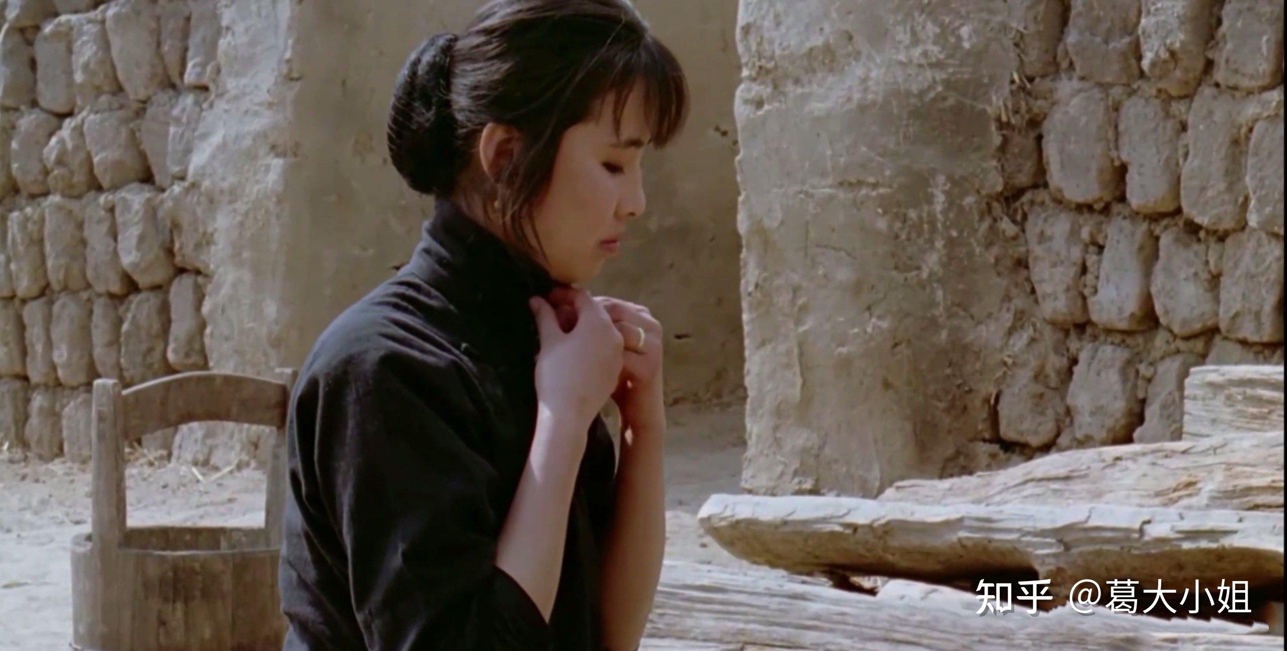 旧社会女人有多惨丈夫新婚去世新娘要和木头人结婚凄惨过一辈子