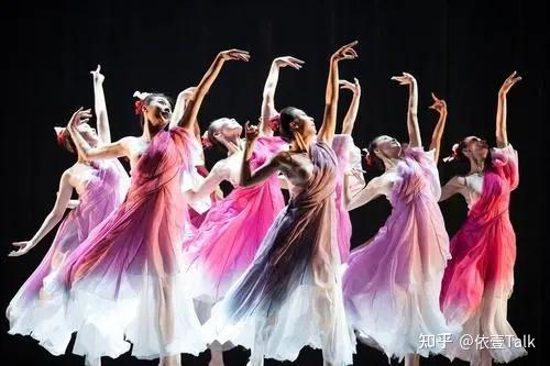浅谈中国古典舞的表演中如何积极融入舞者的感情 - 知乎