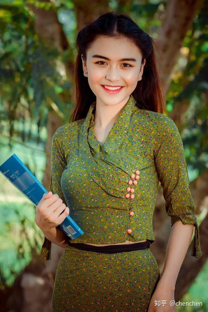 五官精致的缅甸果敢美女大学生
