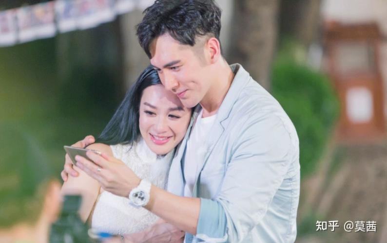 如果说秦昊不算"吃软饭",那张伦硕则至今还未摆脱"吃软饭"的称号.