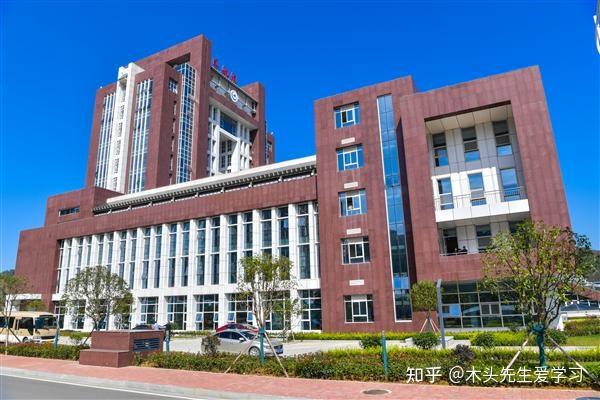 Zhangjiajie Institute Of Aeronautical Engineering 张家界航空工业职业技术学院