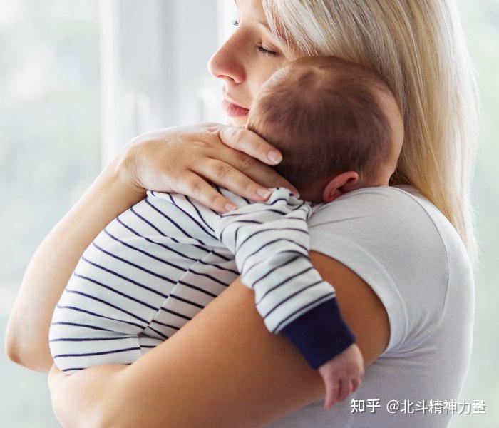 新生儿宝宝怎么抱最合适? - 知乎