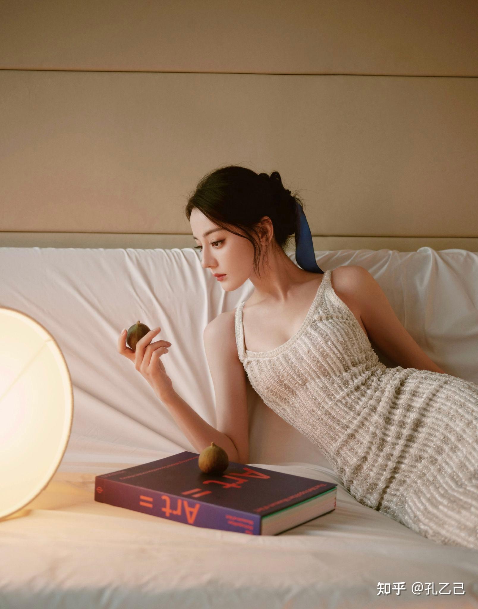 如何评价迪丽热巴的长相