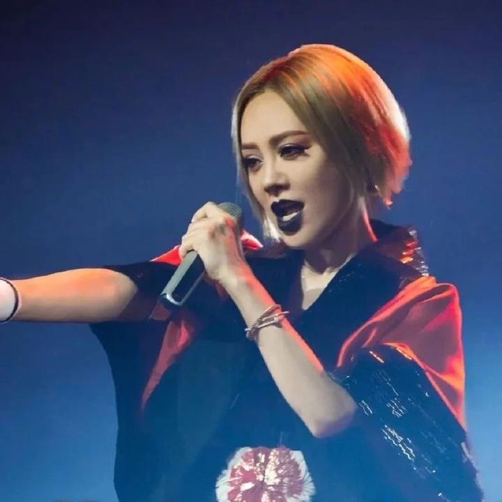 美人计 宁静的口黑和口紫 还真不是一般人能hold住 知乎