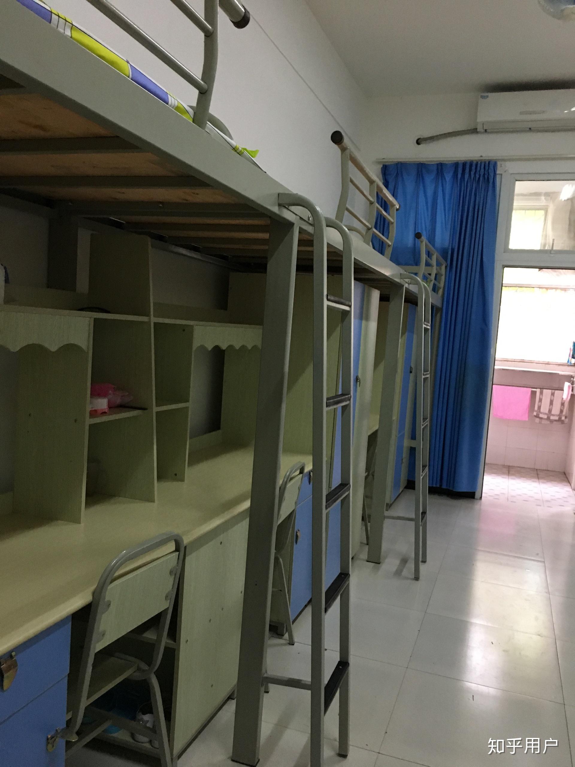 请问泸州高中和泸州天府中学哪所学校更好