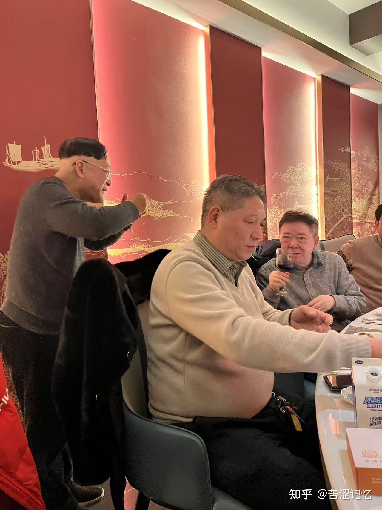 香港电影金像奖主席,《古惑仔》电影教父文隽赴蓉与中医大师袁洪先生相聚 - 知乎