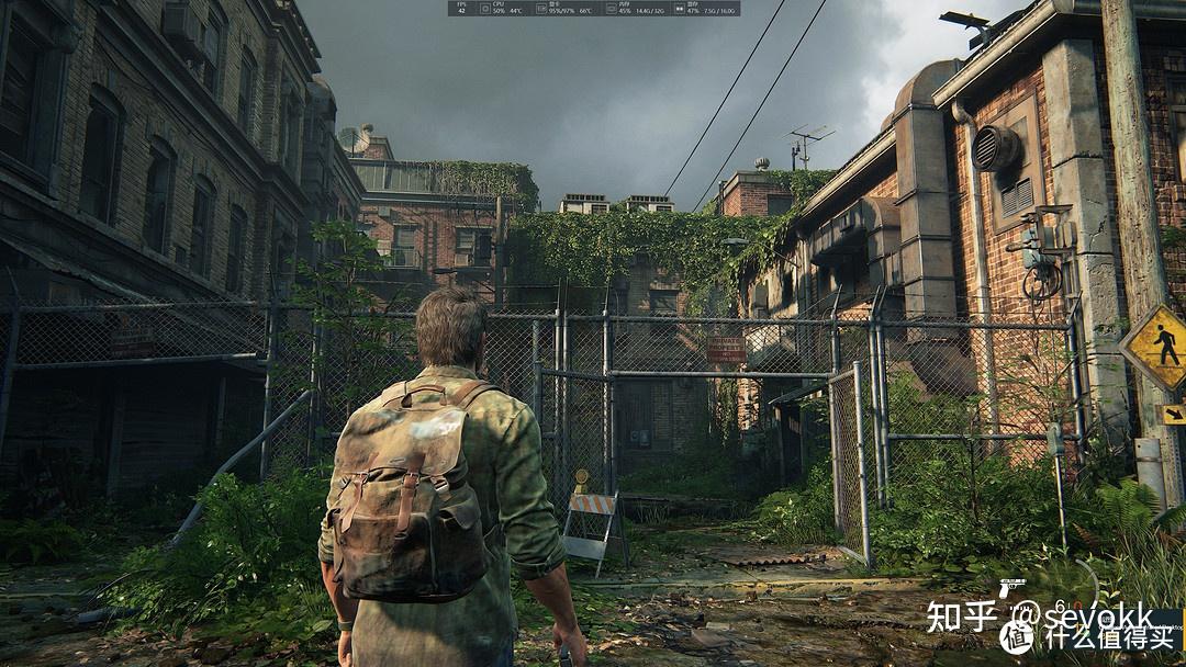 上角有光威的logo,中间为内存的外观简图, 右下方标注了内存参数cl32