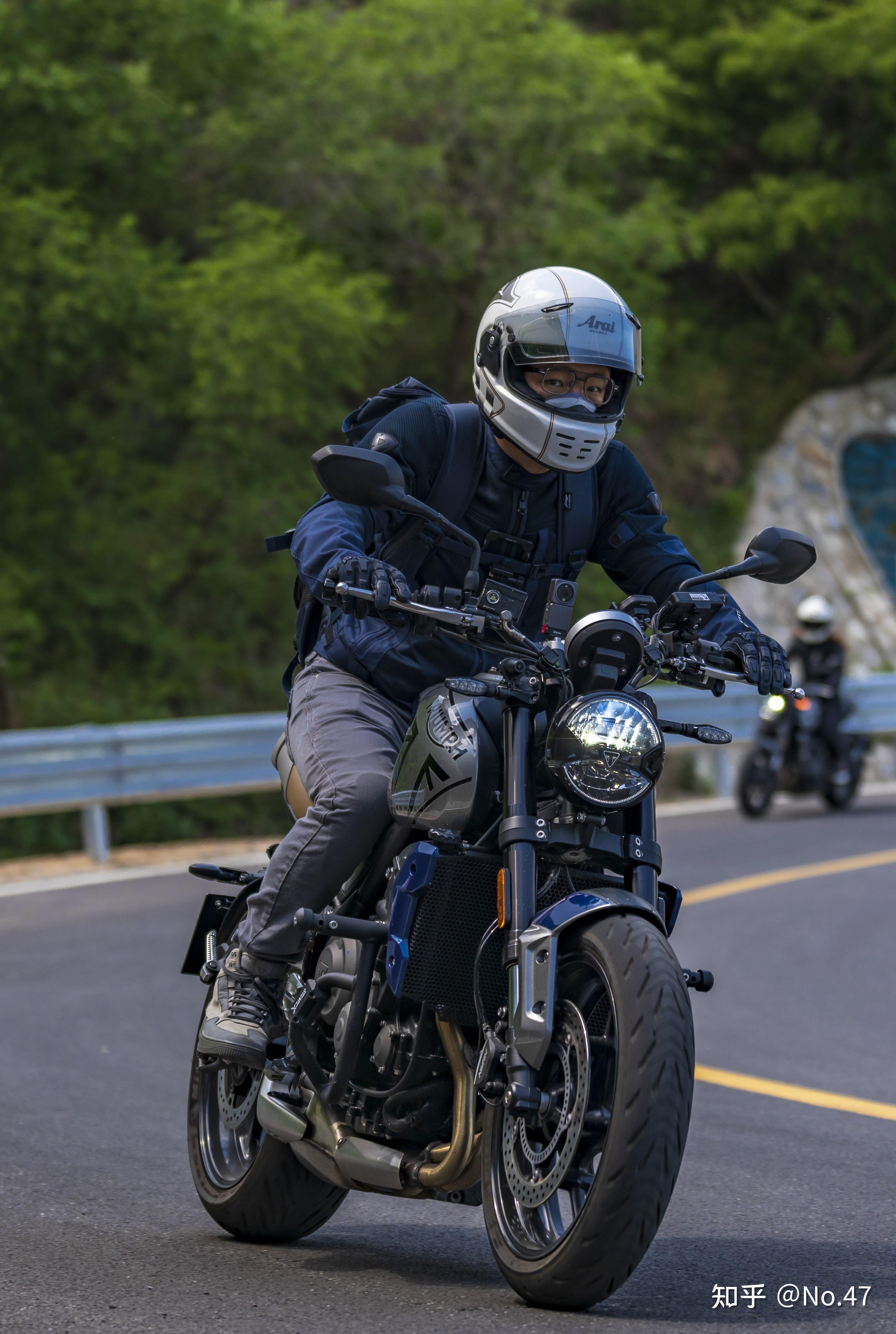 为什么感觉摩托车的骑士精神是个笑话? - 知乎