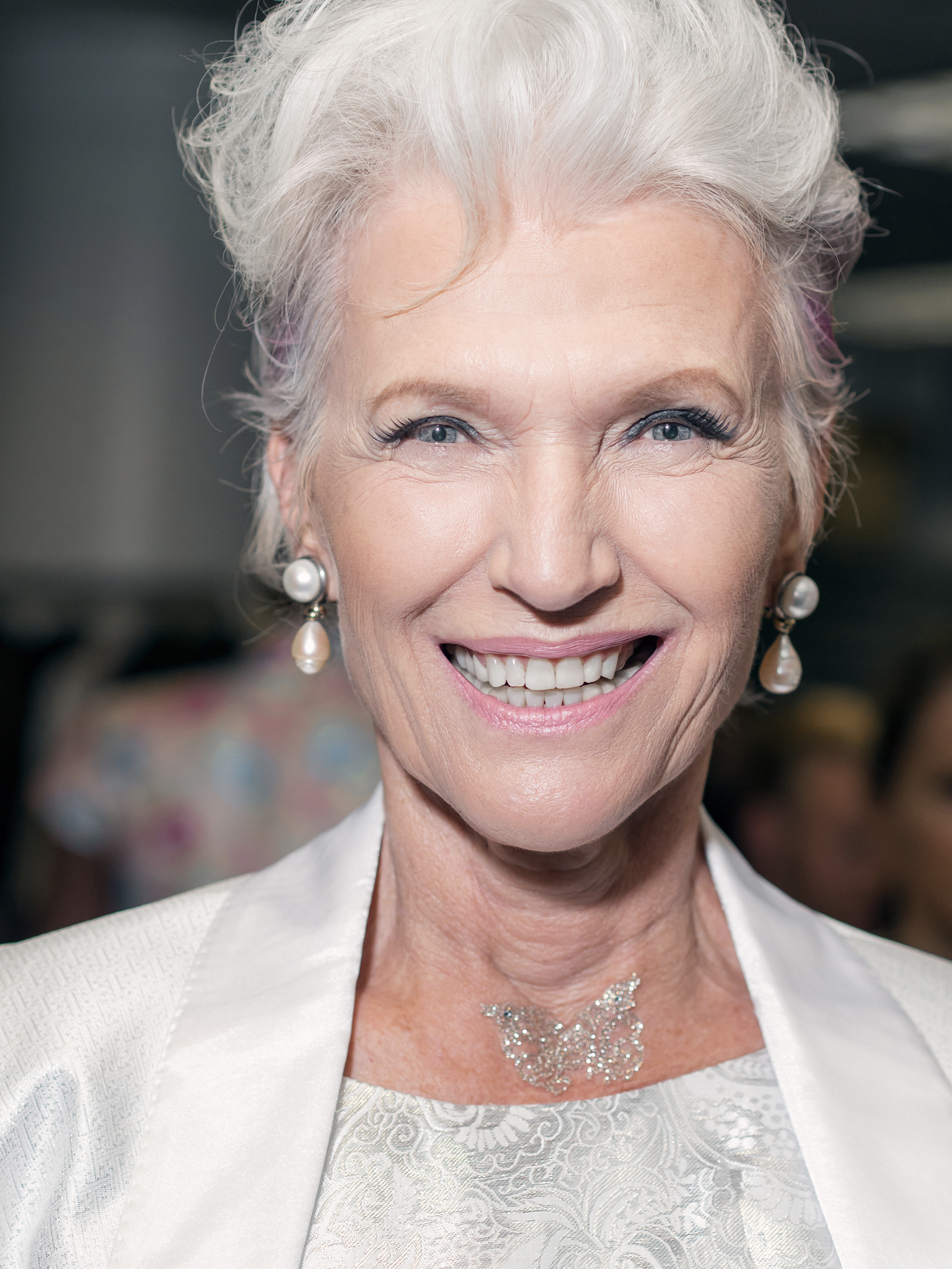 美人志 | 72岁硬核奶奶maye musk:做自己人生的王者 - 知乎