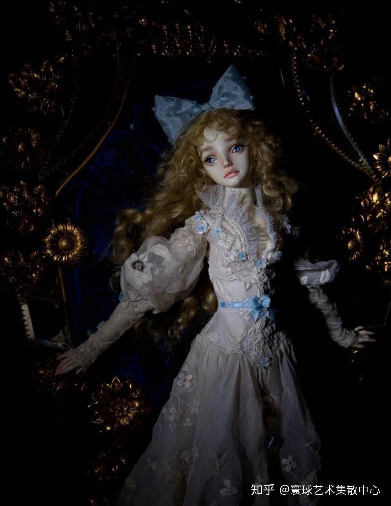 魅惑诡异的精美人偶marina说眼睛是心灵的窗户,可以看到每一个娃娃