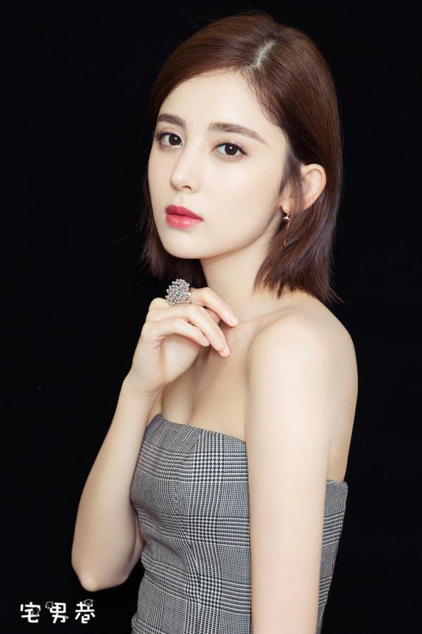 中国颜值前十名最漂亮女明星排名:古力娜扎排名第六,第一名你想不到