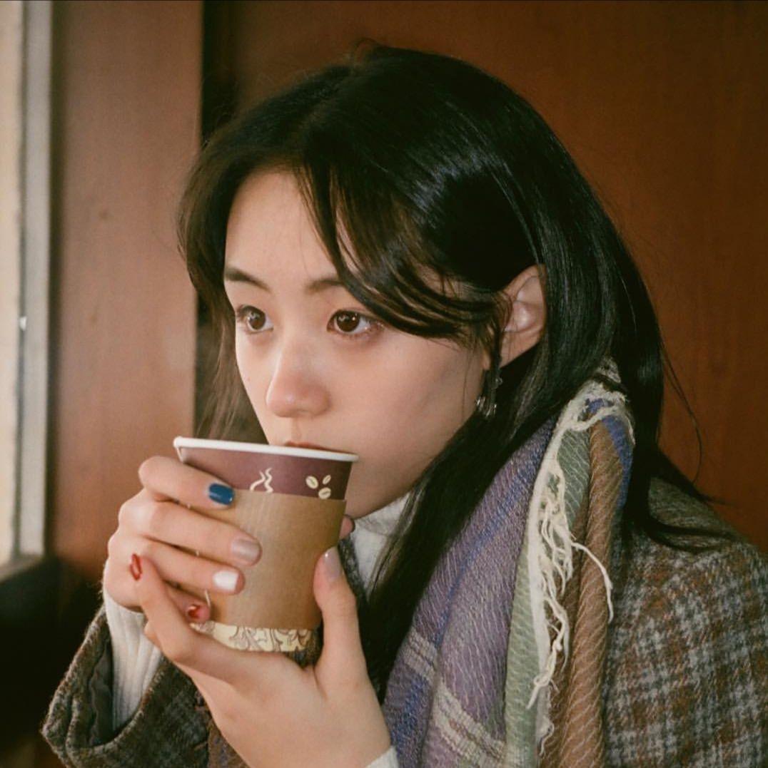 有没有很阳光向上正能量的女生头像?