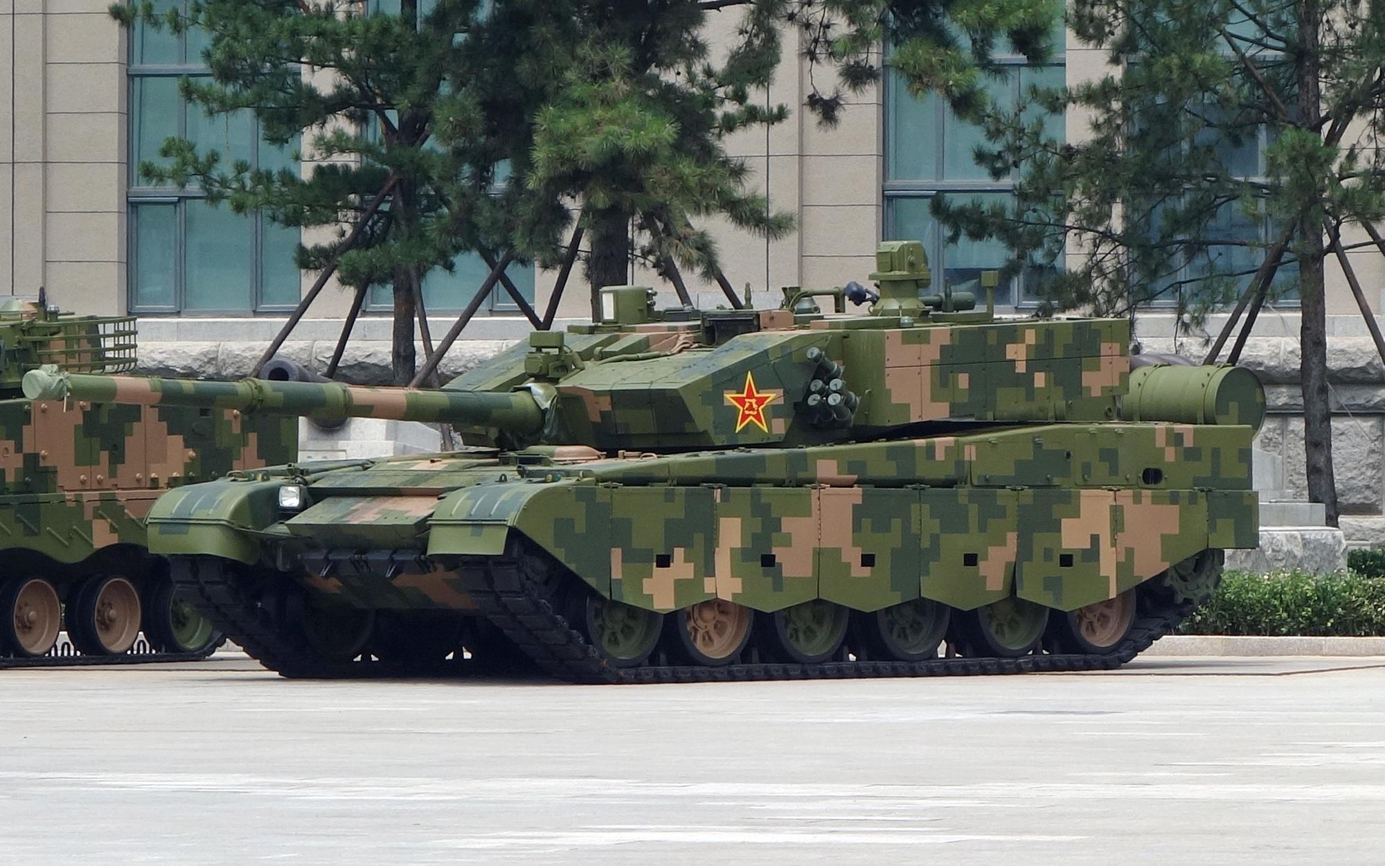 99A型主战坦克凭什么称为“陆战之王”_军事科技前沿_光明网