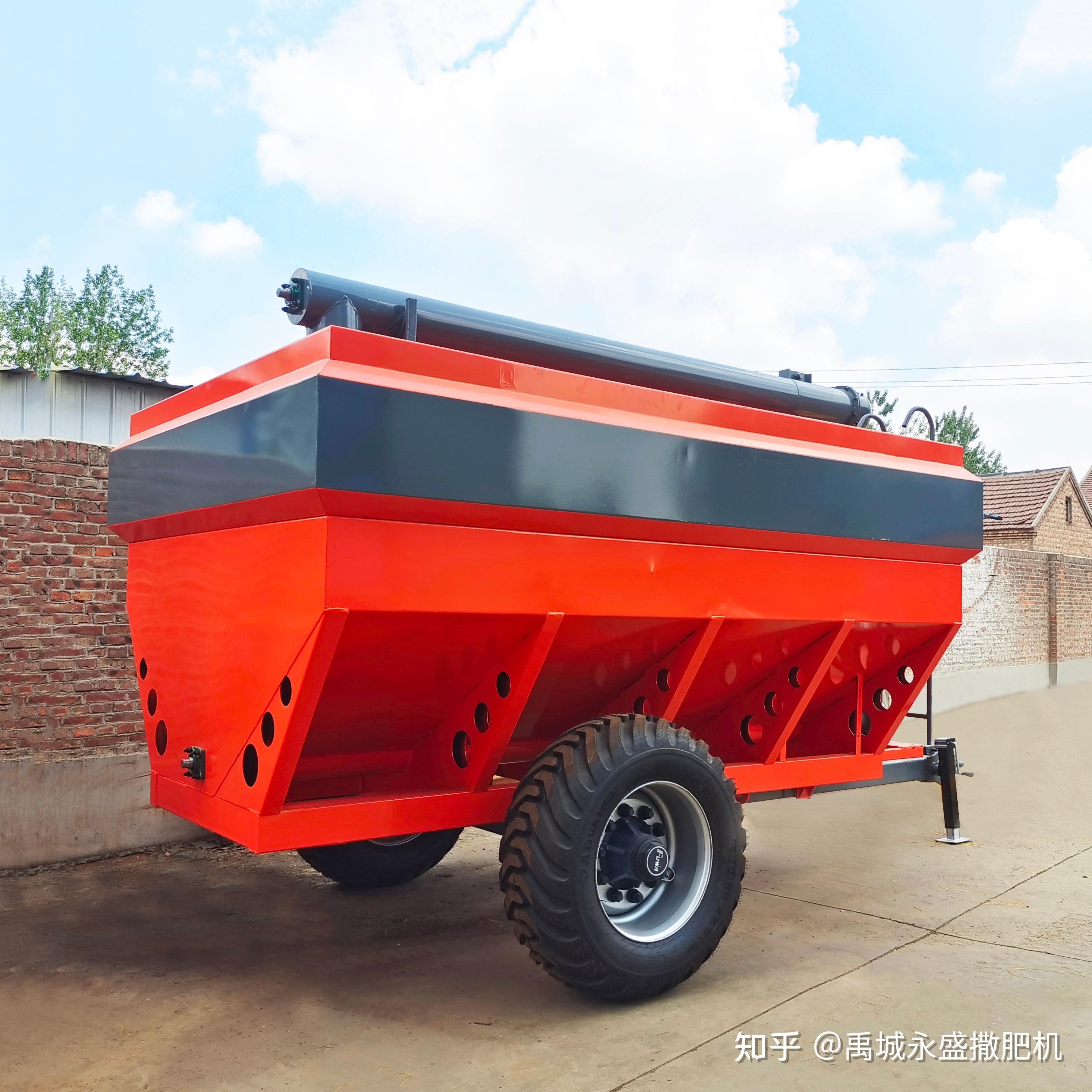 高炮运粮加肥机 粮食转运车 粮仓倒粮机 现代农田机械 助力农业发展