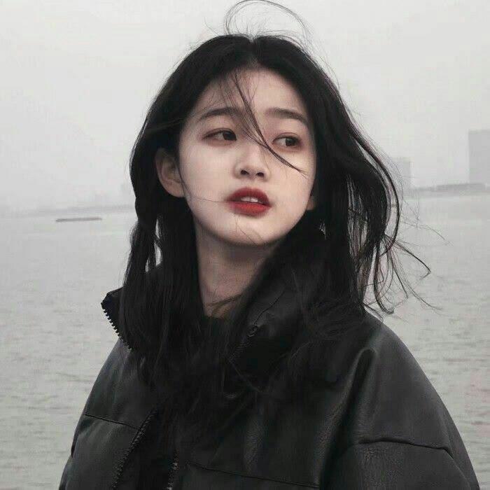 有哪些好看的qq头像女生的动漫真人