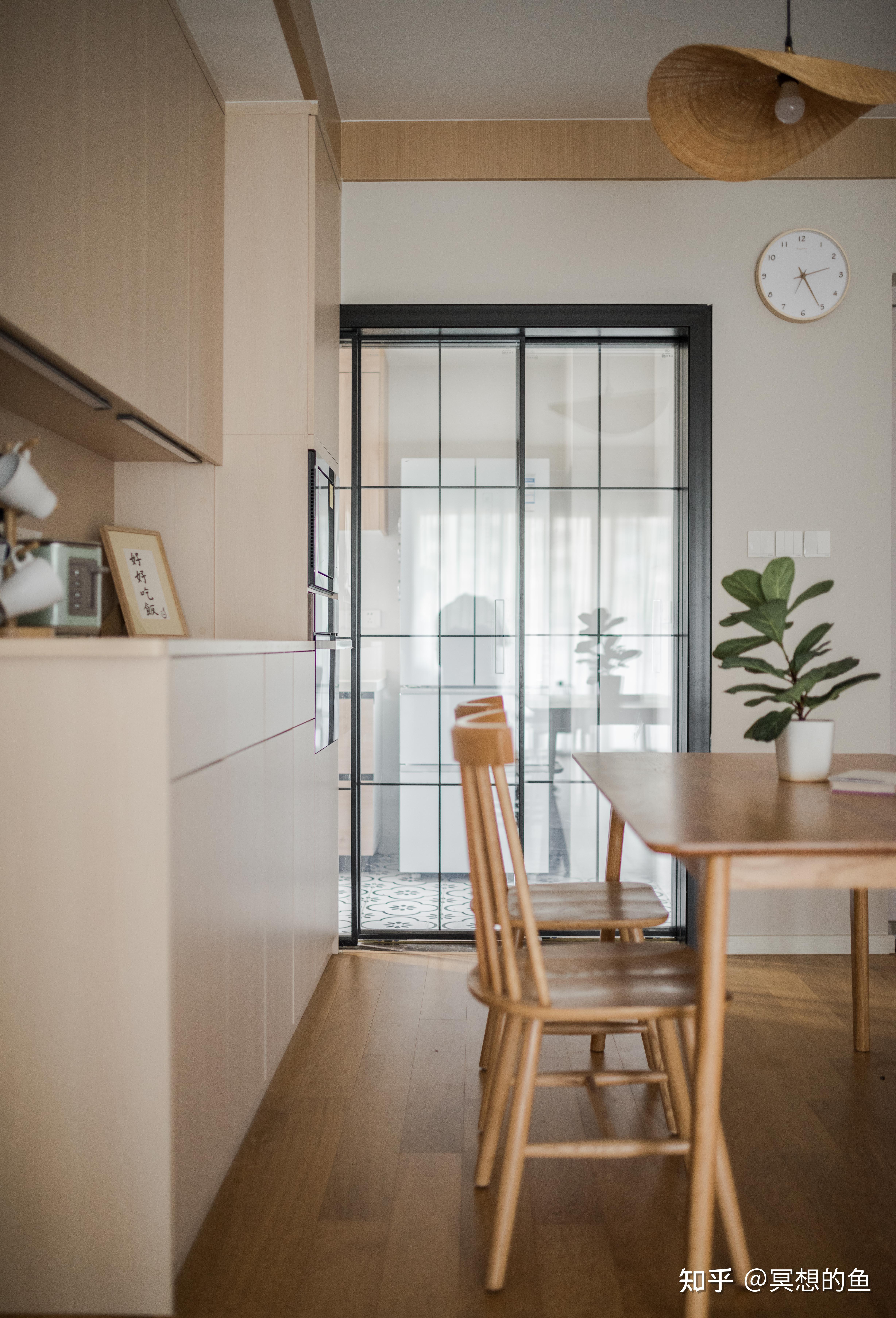 86平原木色日式北欧风,有生活感的家才是年轻人最好的治愈