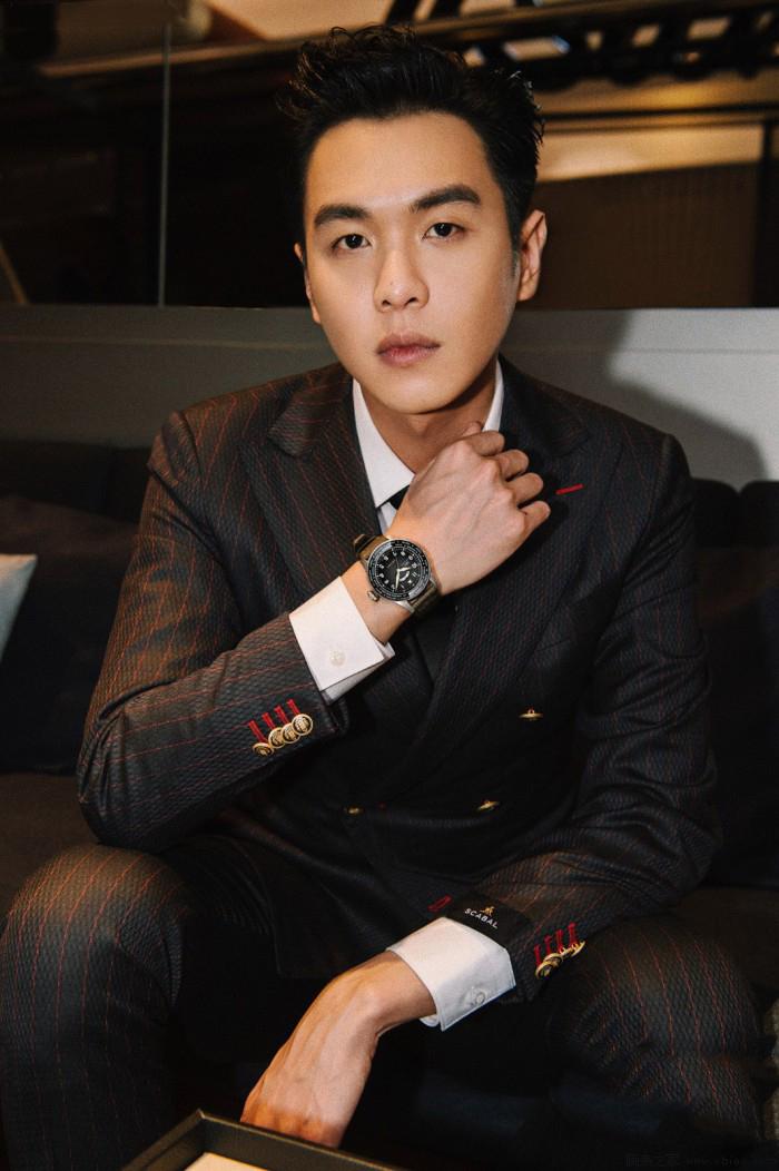 iwc万国代言人张若昀都戴了哪几款万国表?