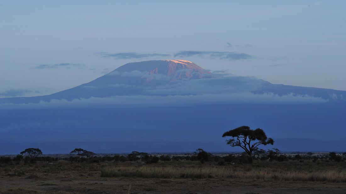 山海经研究新观点昆仑山是非洲的乞力马扎罗山