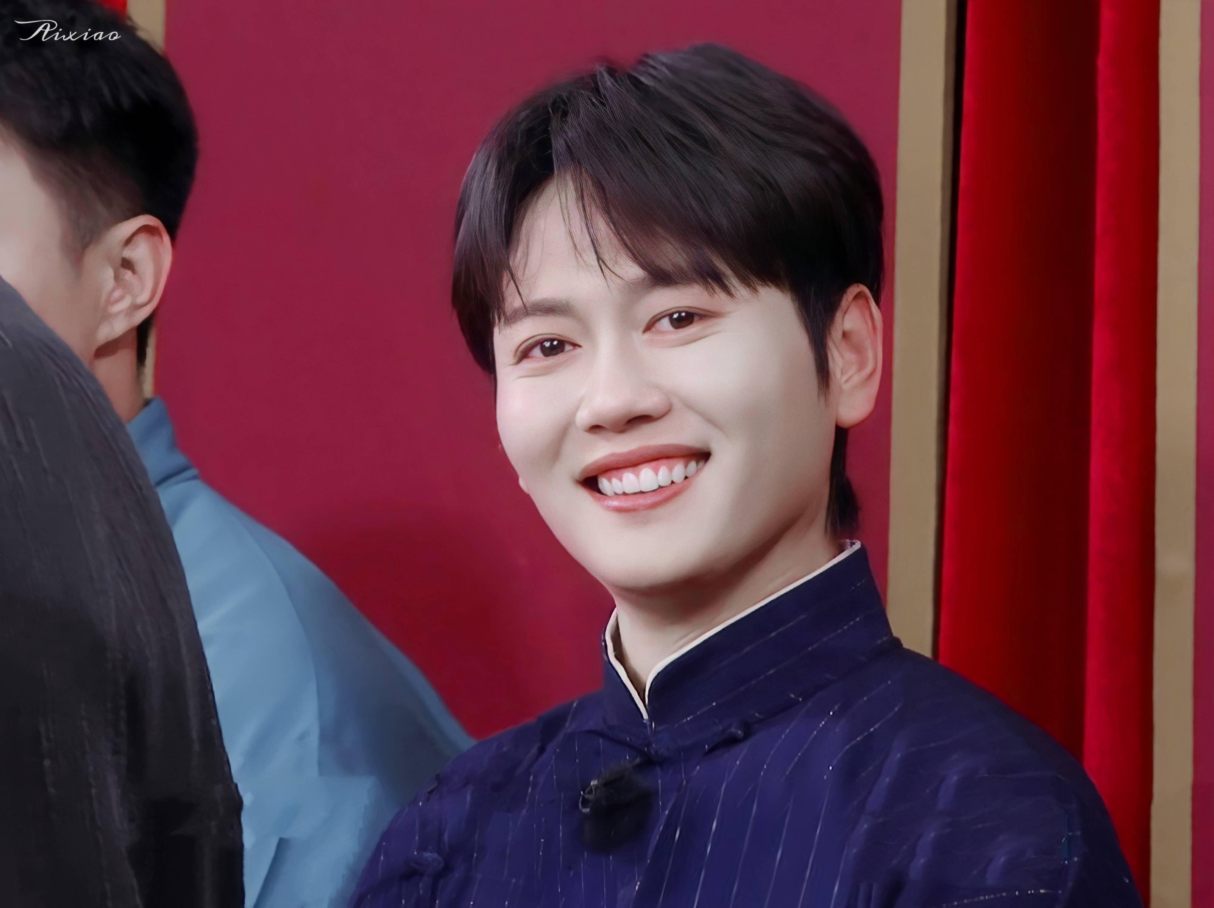 怎样才能像孟鹤堂一样可爱