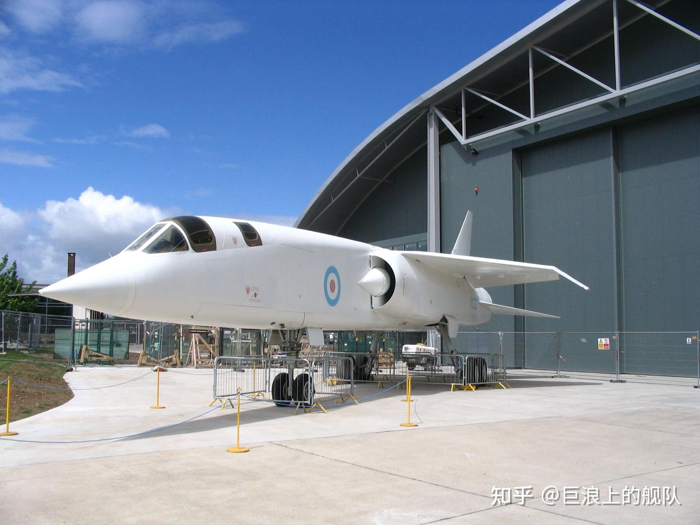 英国BAC TSR-2 轰炸机+蓝钢 Blue Steel 导弹 - 知乎
