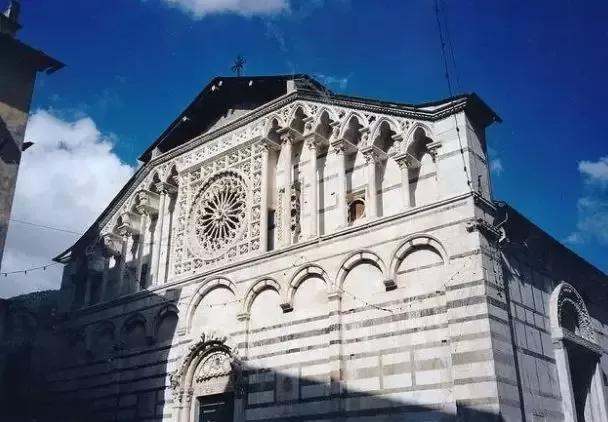 非预注册院校推荐卡拉拉美术学院