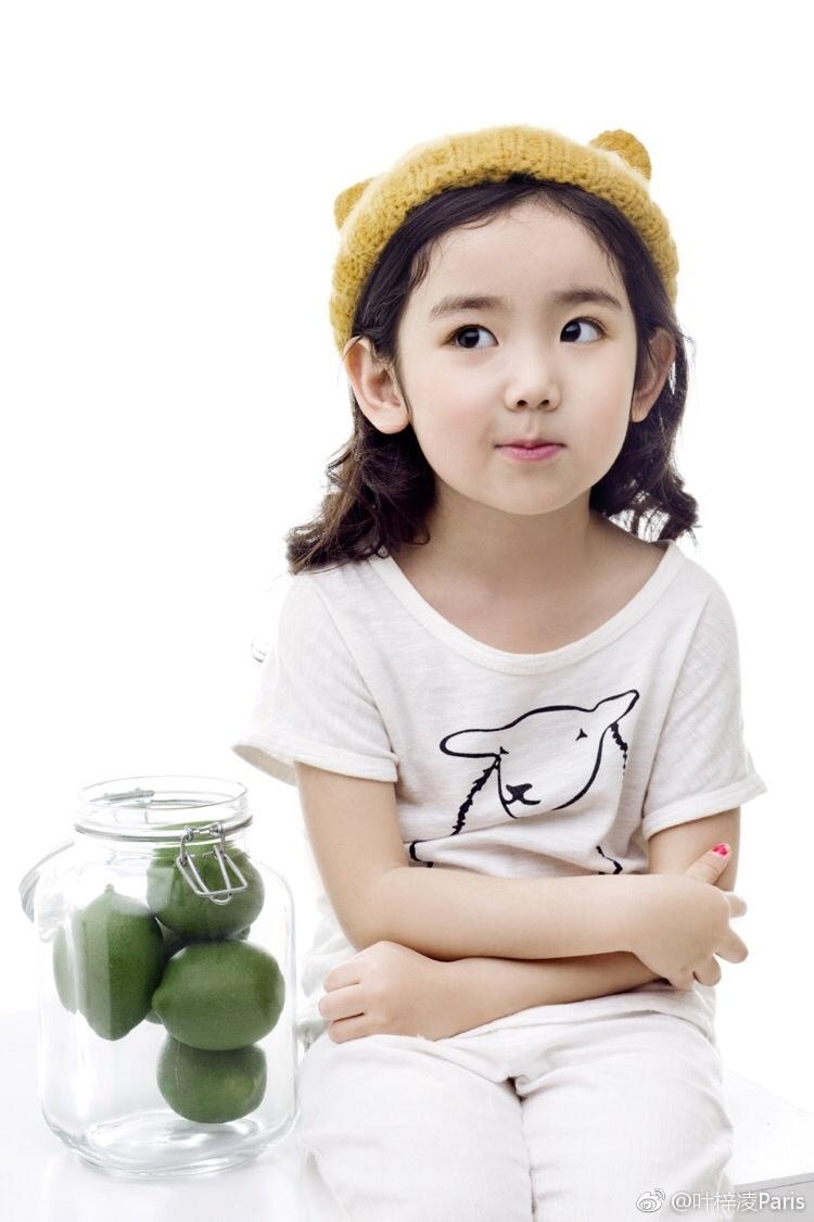 如何评价优酷综艺的《小手牵小狗1》? - 知乎