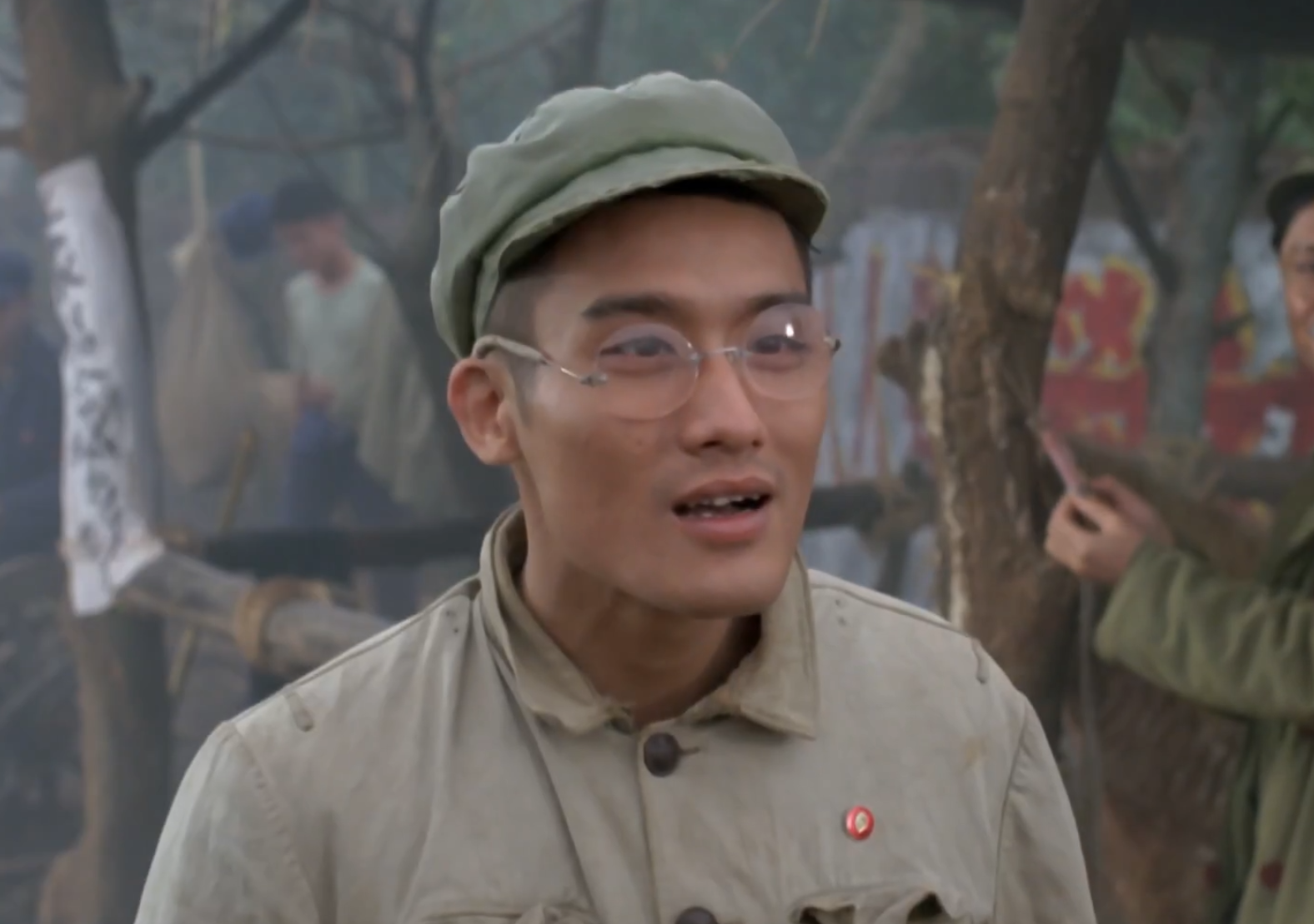 事实证明65岁的梁家辉是国内为数不多的千面影帝