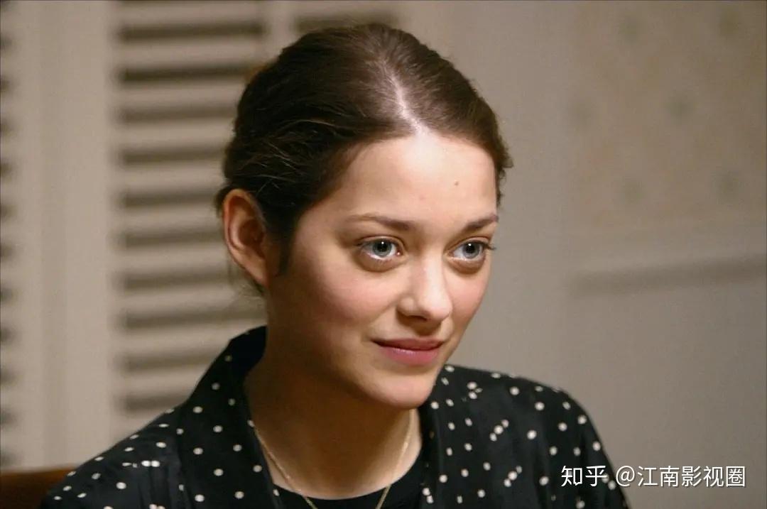 大鱼电影届的科学怪人走过一生的蒂姆伯顿式童话