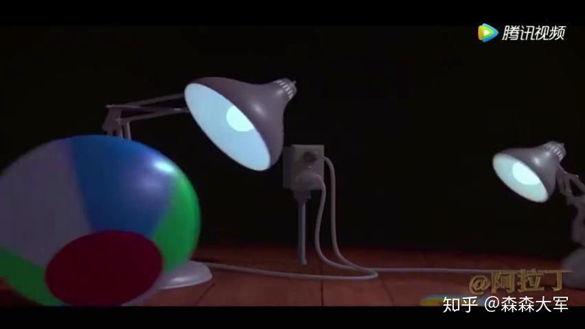 拍摄的首部动画短片,片中的台灯形象日后也成为皮克斯的经典logo男:但