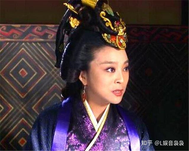 芈月传难怪芈姝对庸夫人恨之入骨你看她与嬴驷是什么关系