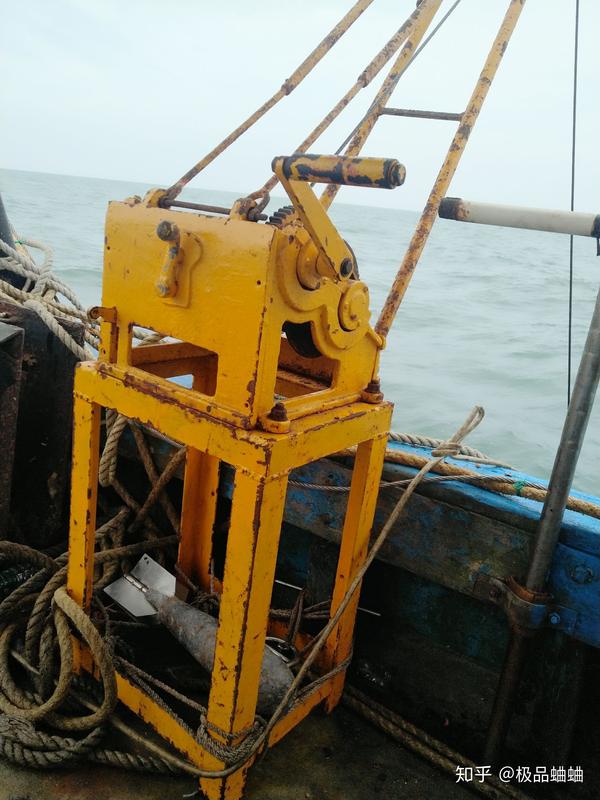 绞车 吊住海洋卫士采集数据滴.  先写到这吧