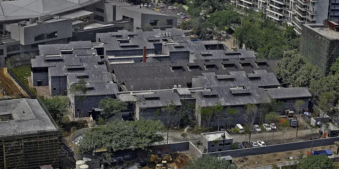 扎根川渝的文人建筑师刘家琨